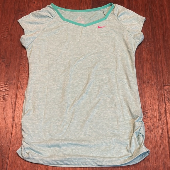 XL Juniors Nike DRI FIT Light Blue Athletic Top - Picture 3 of 8